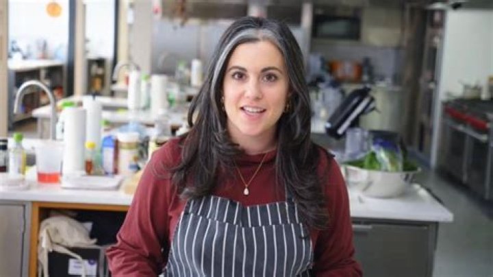 Claire Saffitz Bio (Wiki)